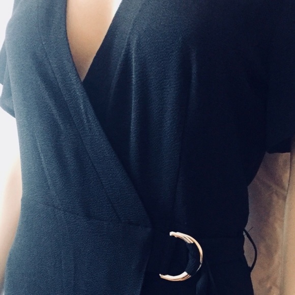 NWT SIDE PARTY Parisian Buckle Wrap Dress Sz 4 - Picture 4 of 4